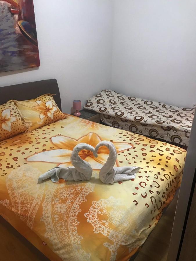 Jovana -- Porodicni Apartmani Igalo Herceg Novi Exterior photo