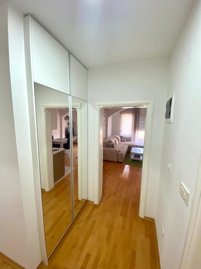 Jovana -- Porodicni Apartmani Igalo Herceg Novi Exterior photo